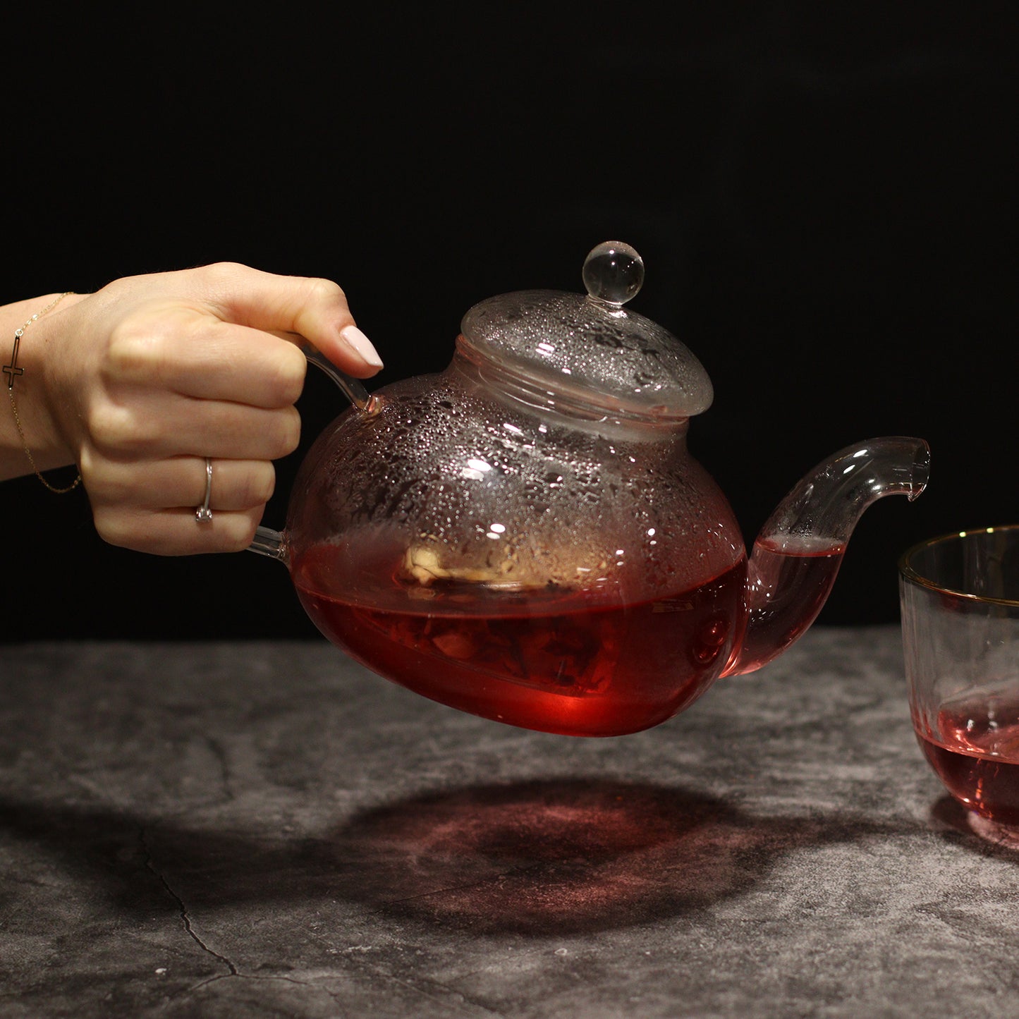Contemporary Round Pearl Glass Infuser Teapot 800ml