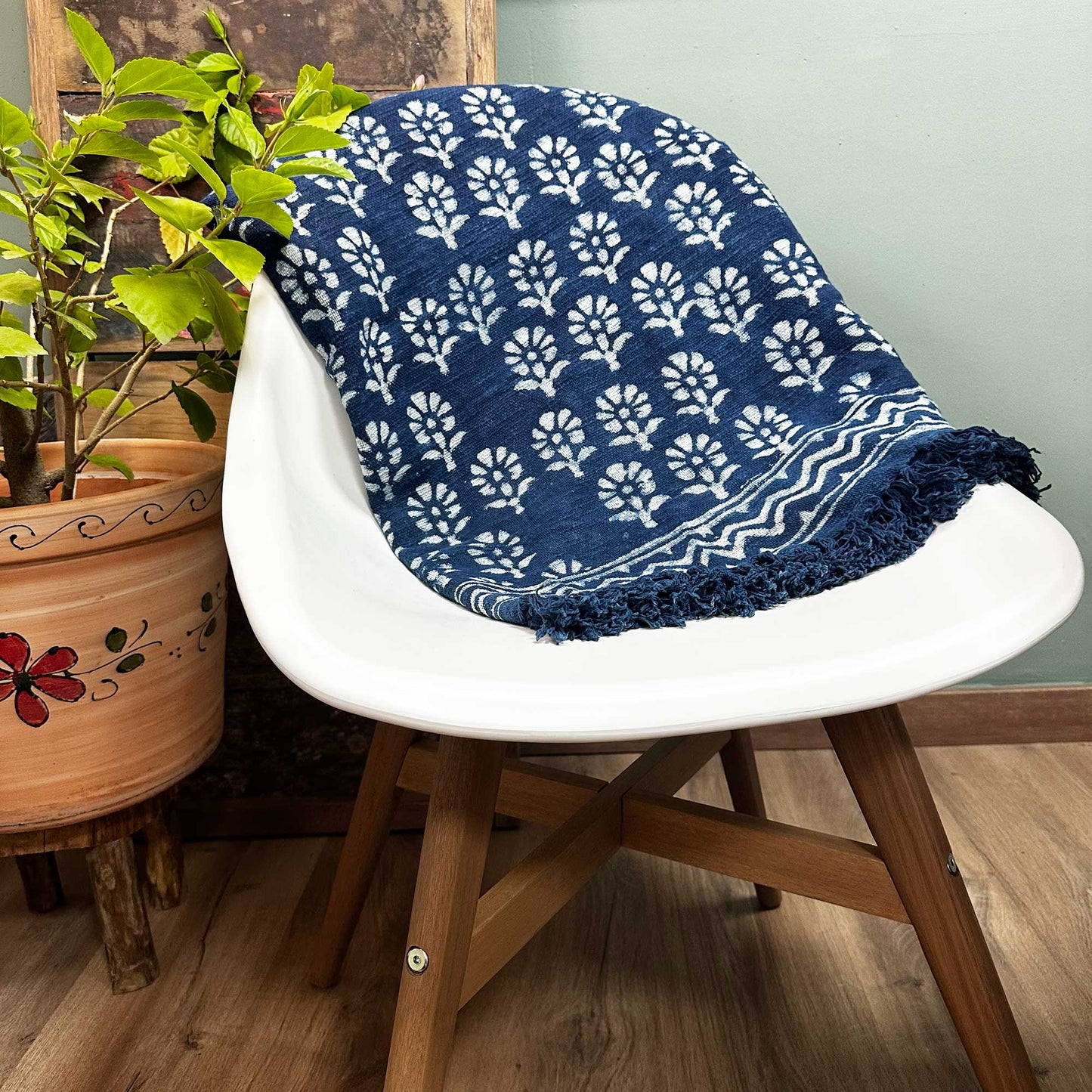 Handmade Indigo Throw - Chhota Flower