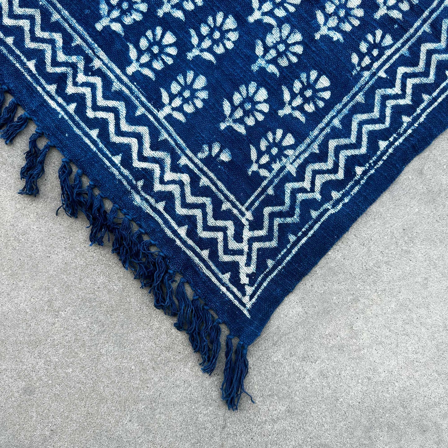 Handmade Indigo Throw - Chhota Flower