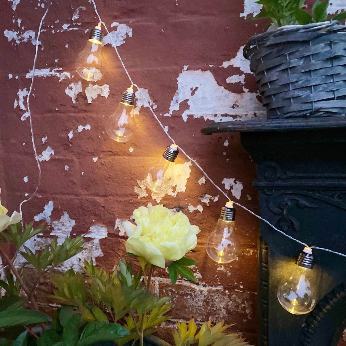 Solar Light Bulb Garland